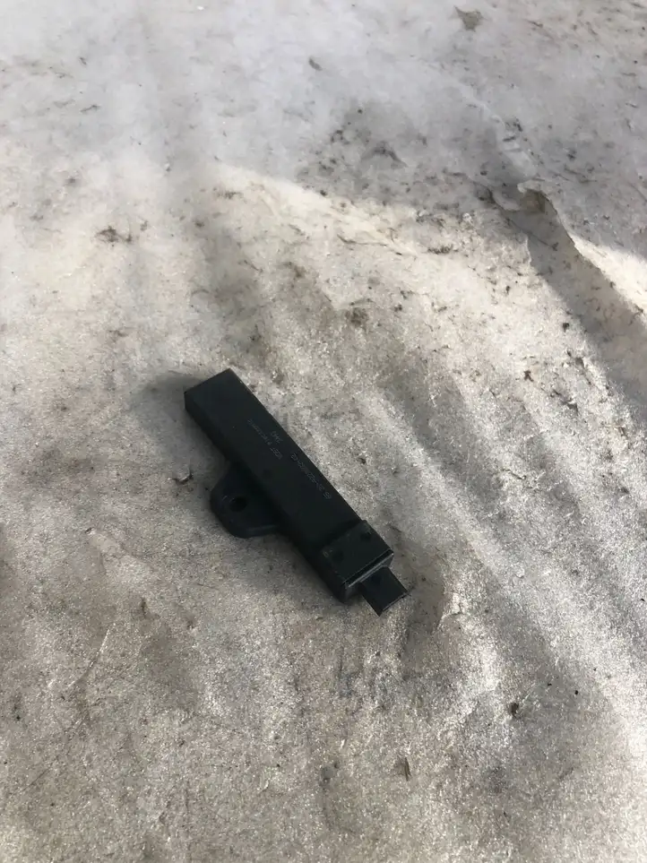 BMW 1 F20 F21 (2011 - 2019)  6520922083202 Усилитель антенны