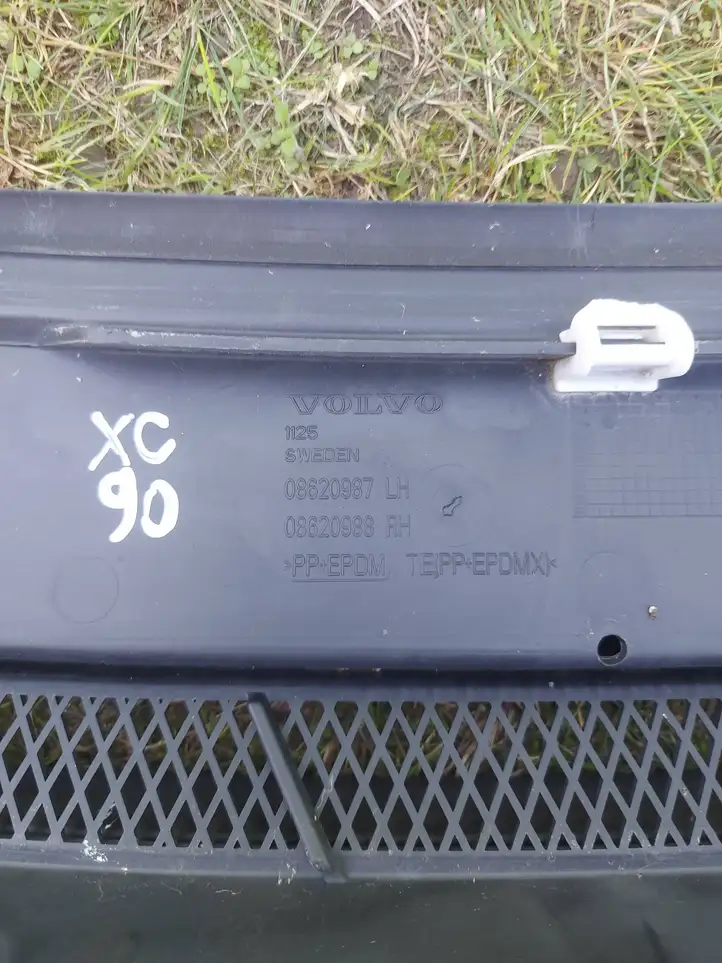Volvo XC90 (2002 - 2006) 08620987 Жабо стеклоочистителей — фото 3
