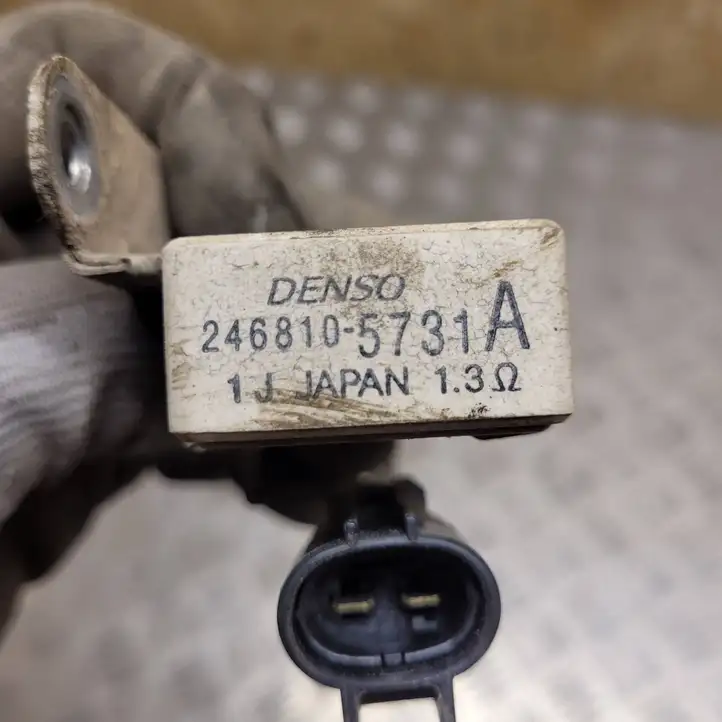 Toyota Yaris (2005 - 2009) 2468105731 Реле вентилятора охлаждения — фото 2