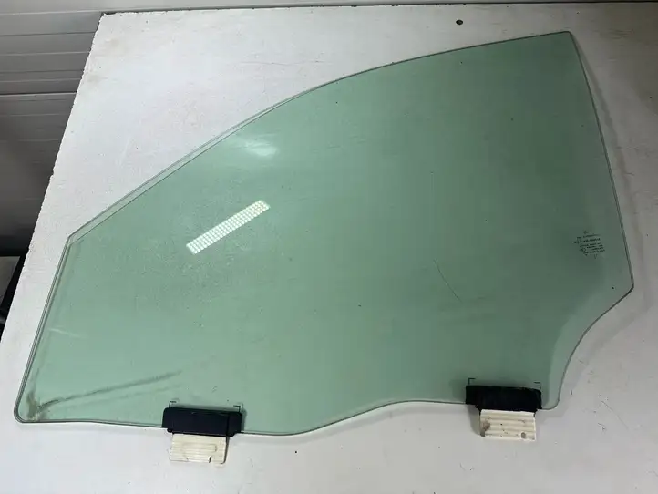 Mercedes-Benz GL X166 (2013 - 2019)  A006451 Основное стекло передних дверей (четырехдверного автомобиля)