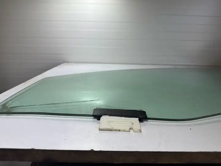 Mercedes-Benz GL X166 (2013 - 2019)  A006451 Основное стекло передних дверей (четырехдверного автомобиля)