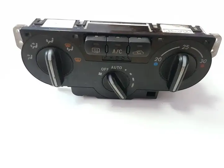 Subaru WRX STI (2007 - 2014) 72311FE000 Блок управления климат-контролем — фото 4