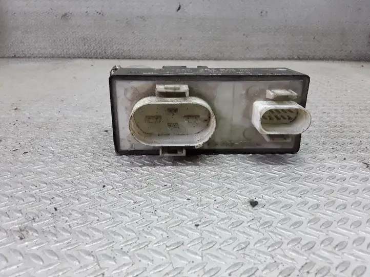 Volkswagen Sharan (2000 - 2003) 357919506 Реле вентилятора охлаждения — фото 2