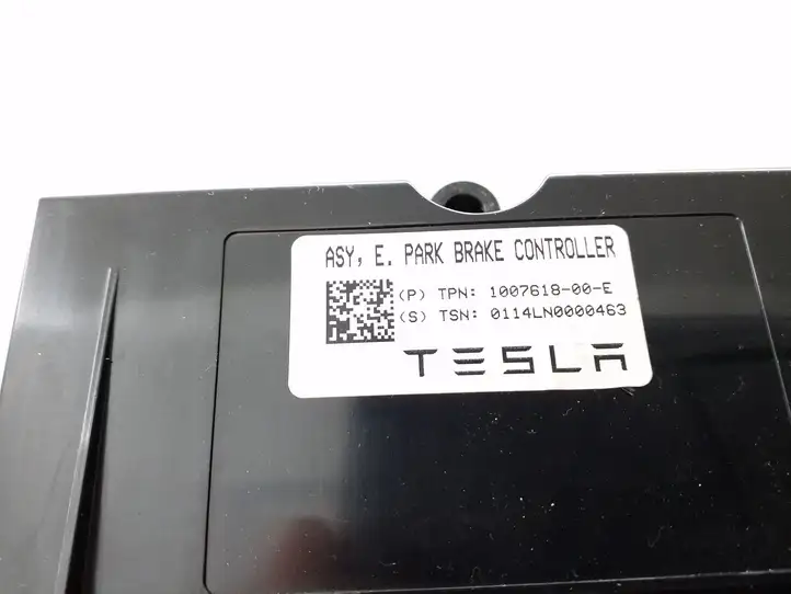 Tesla Model S (2016 - 2021) 100761800E Прочие блоки управления — фото 2