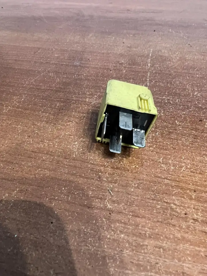 Mercedes-Benz A W169 (2004 - 2012)  A0025421419 Реле аварийных фонарей