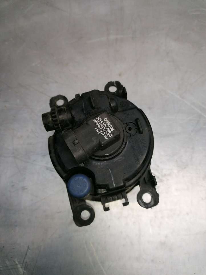 Ford Focus (2008 - 2011)  2N1115201AB Передняя противотуманная фара