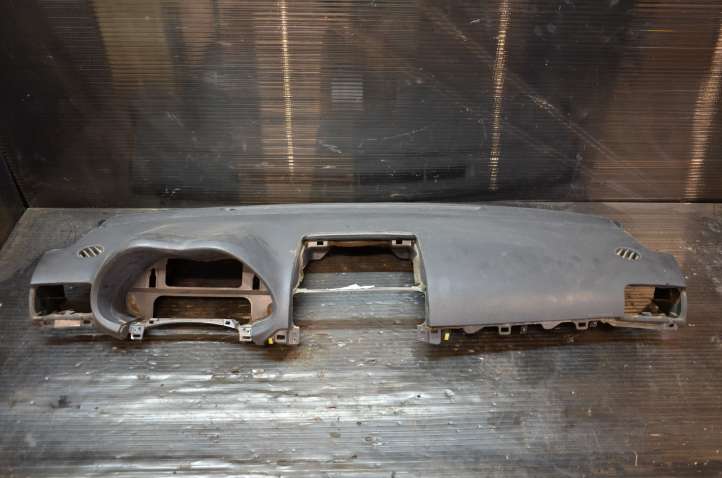 5531105070 Toyota Avensis T250 Panelė