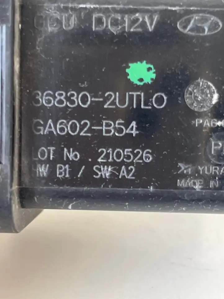 Kia Sportage (2016 - 2018)  368302UT10 Реле подогрева свеч