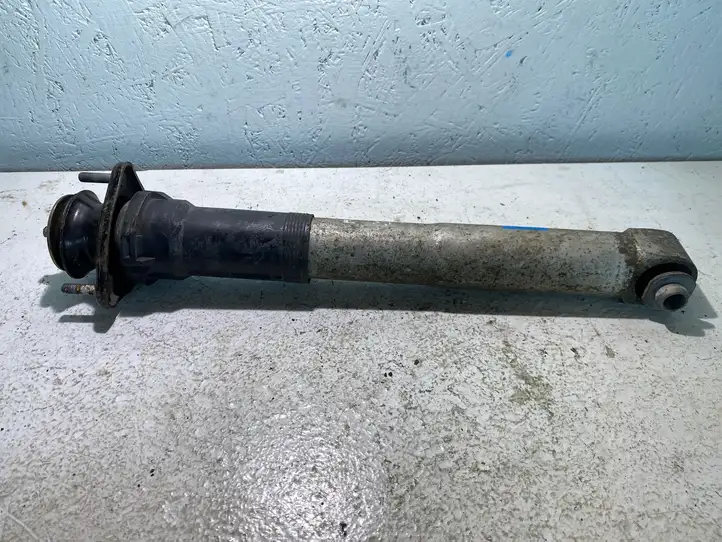 BMW 5 E39 (1996 - 2003)  814904557249 Задний амортизатор с пружиной