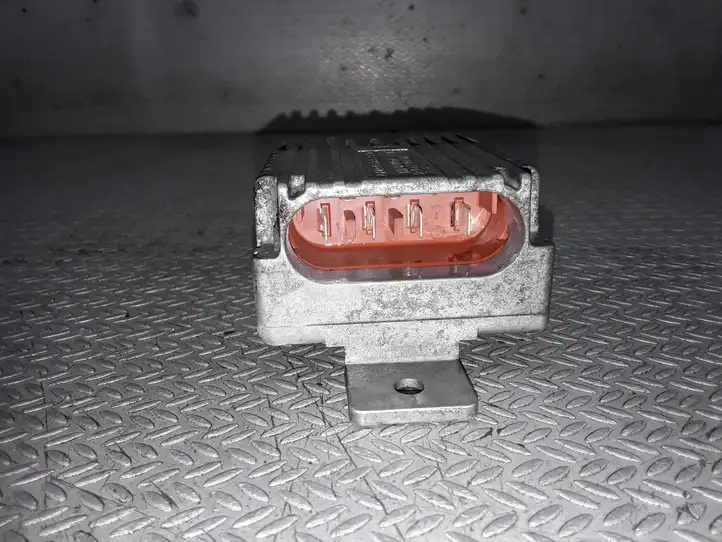 Mercedes-Benz A W168 (1997 - 2004) A0235456832 Реле вентилятора охлаждения — фото 3