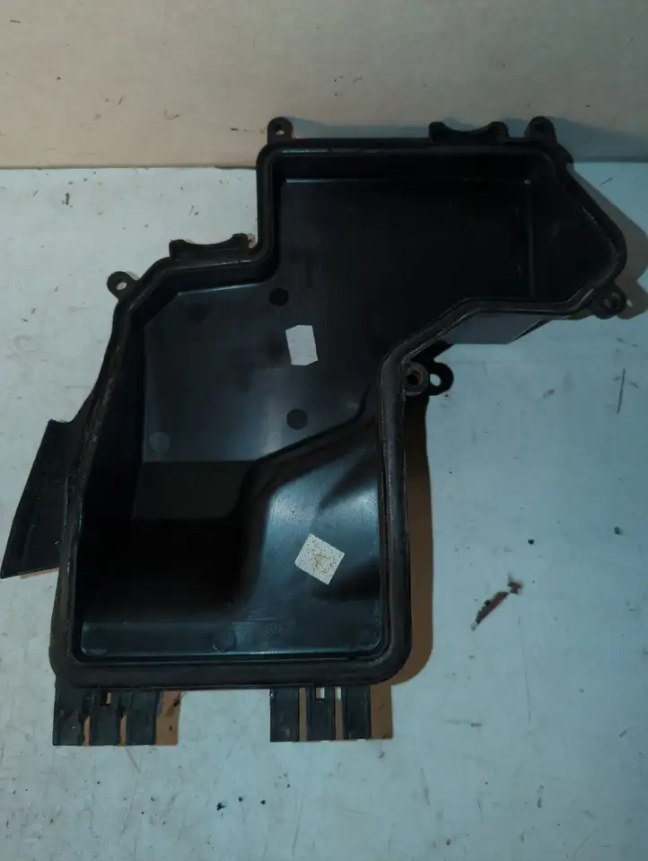 Audi A6 S6 C6 4F (2004 - 2008) 4F2937576 Крышка ящика предохранителей — фото 2