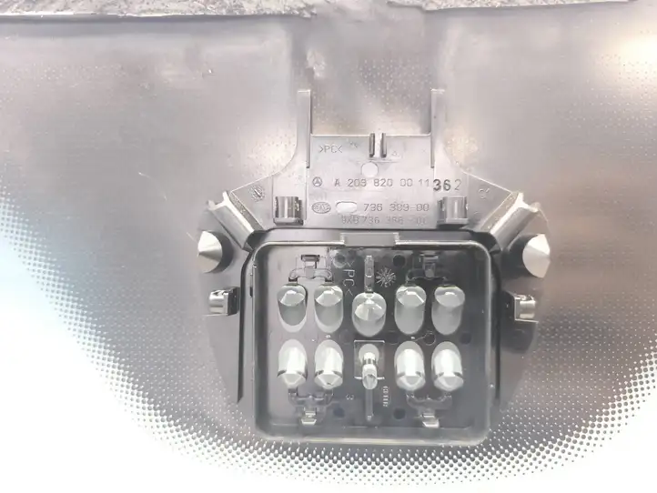 Mercedes-Benz CLK A209,C209 (2002 - 2009) 43R001126 Переднее стекло — фото 7