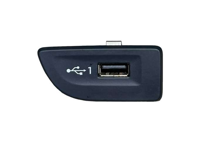 8V1035726 Audi A3 S3 8V USB jungtis