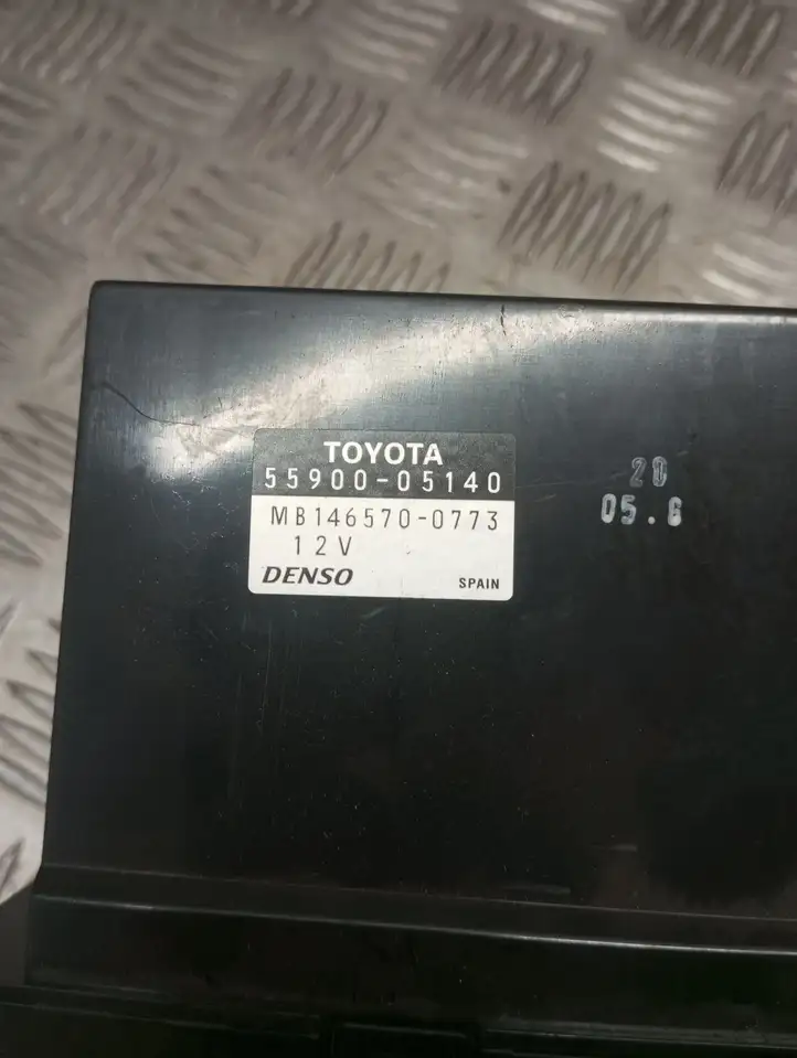 Toyota Avensis T250 (2003 - 2006) 5590005140 Блок управления климат-контролем — фото 5