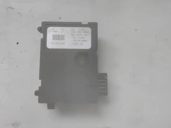 Volkswagen PASSAT B6 (2005 - 2010) 1K0959654 Датчик угла поворота руля — фото 1