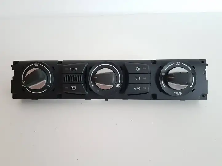 BMW 5 E60 E61 (2004 - 2010)  9160526 Блок управления кондиционера воздуха / климата/ печки (в салоне)