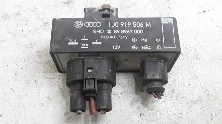 Volkswagen Polo (2001 - 2005) 1J0919506M Реле вентилятора охлаждения — фото 1