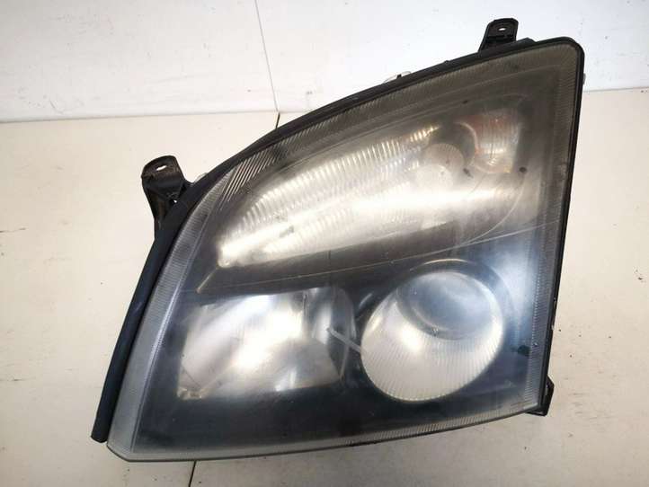 Opel Vectra (2002 - 2005)  15588701 Передняя фара