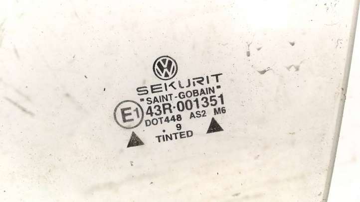 Volkswagen Golf IV (1998 - 2005)  43R001351 Основное стекло передних дверей (четырехдверного автомобиля)