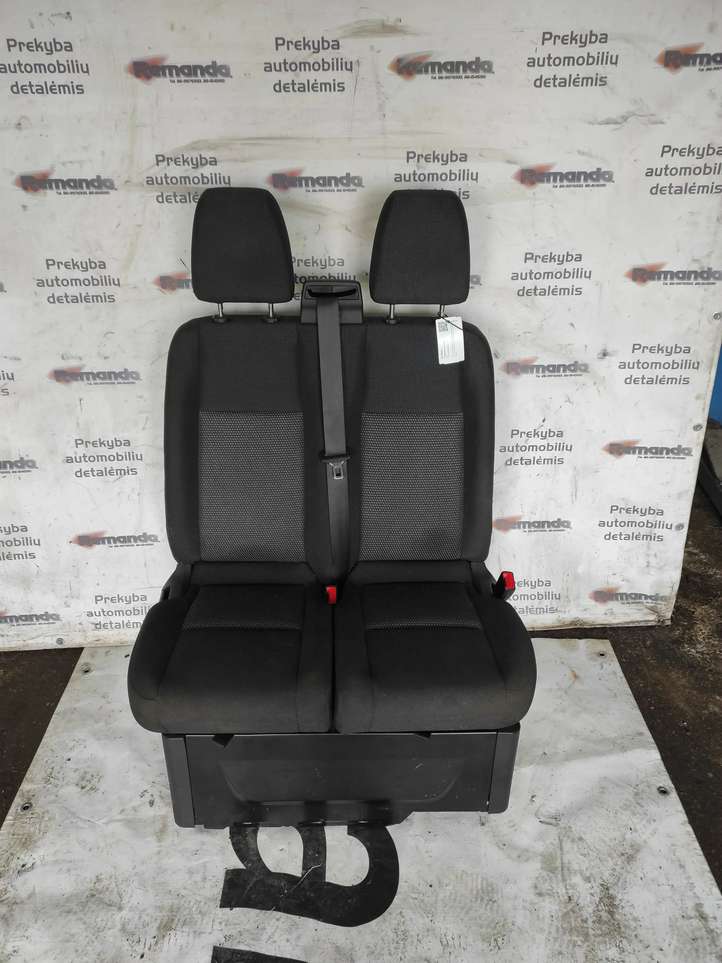 Ford Transit Custom (2014 - )   Переднее сиденье пассажира