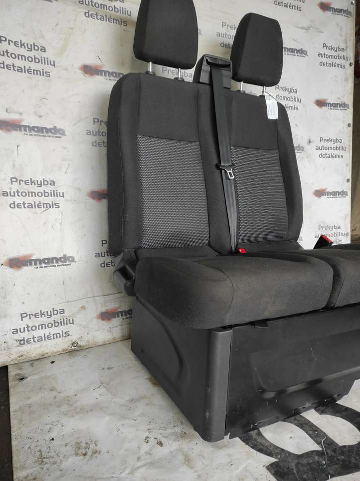 Ford Transit Custom (2014 - )   Переднее сиденье пассажира