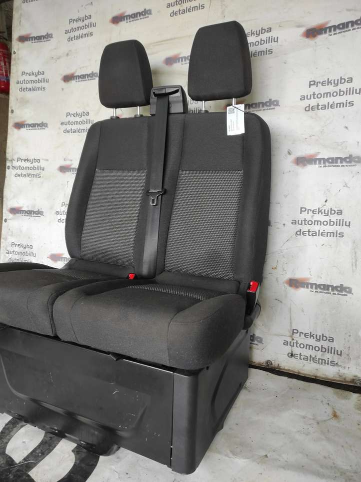Ford Transit Custom (2014 - )   Переднее сиденье пассажира
