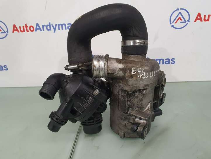 BMW X5 E70 (2006 - 2013)  7586925 Водяной насос