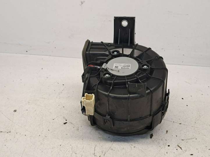 Toyota Yaris (2014 - 2019)  G923052040 Вентилятор печки