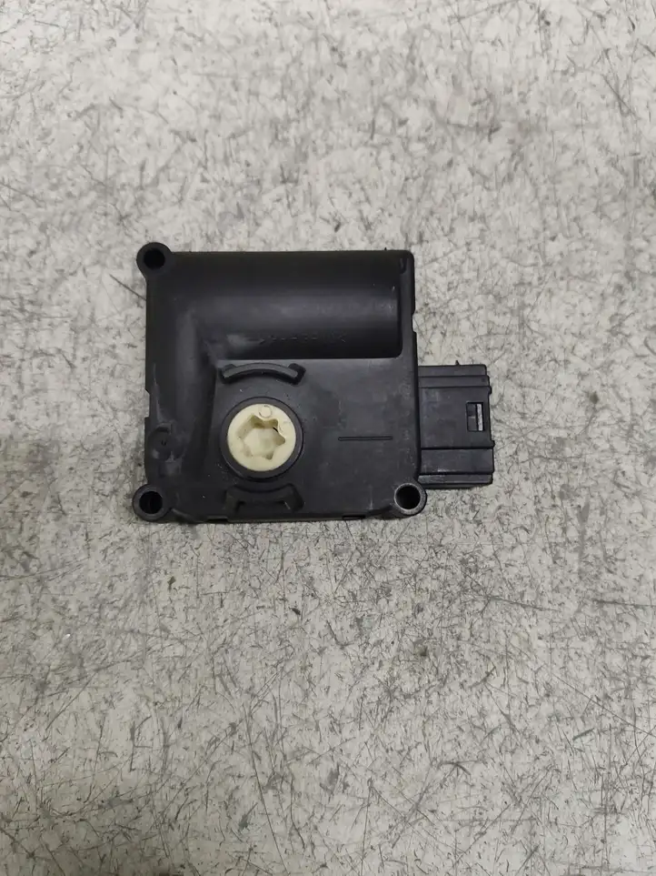 Audi A6 (2004 - 2008)  4F0820511A Двигатель задвижки потока воздуха