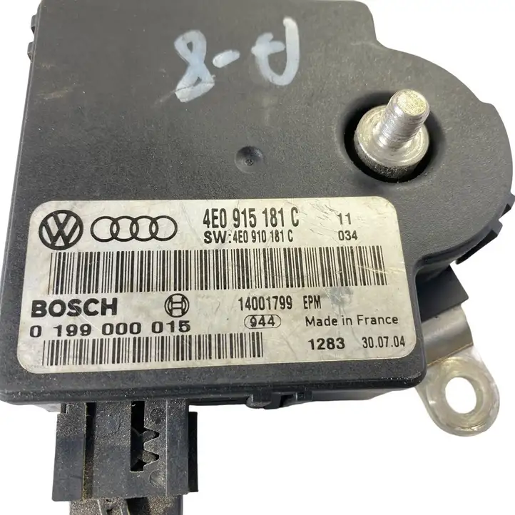 Audi A8 S8 D3 4E (2005 - 2007) 4E0915181C Блок управления аккумулятором — фото 4