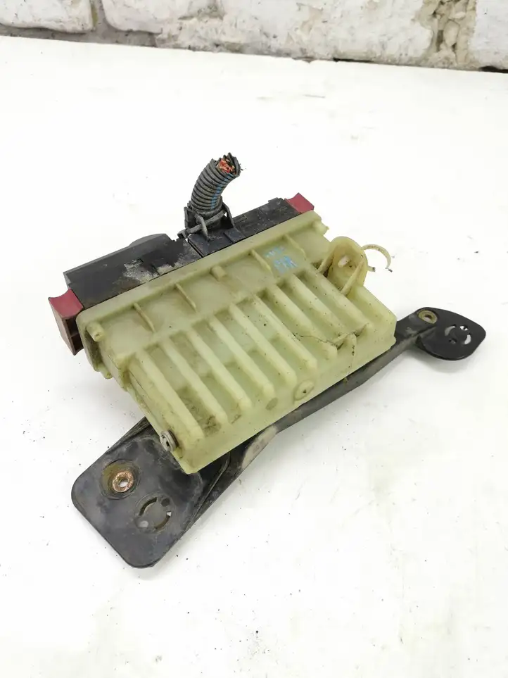 Opel Zafira A (1999 - 2003) 9685371 Реле вентилятора охлаждения — фото 1