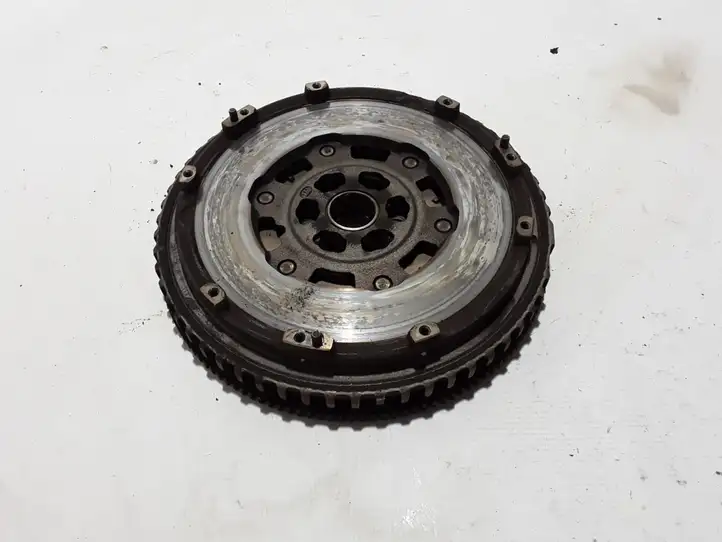 Nissan Qashqai (2013 - 2017) 123104345R Двухмассовый маховик — фото 1