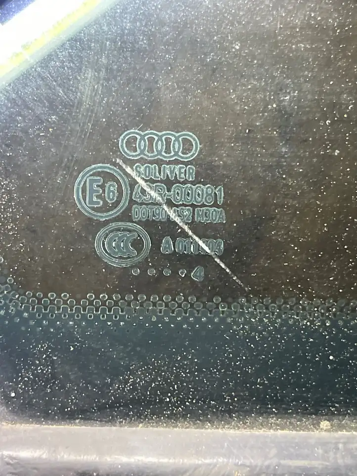 Audi A6 S6 C6 4F (2004 - 2008) Заднее боковое стекло — фото 2