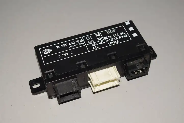 BMW 5 E39 (1996 - 2003)  8378767 Блок управления дверью