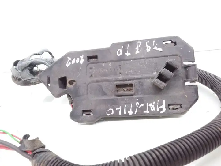 Fiat Stilo (2001 - 2010) 908001010 Реле вентилятора охлаждения — фото 3