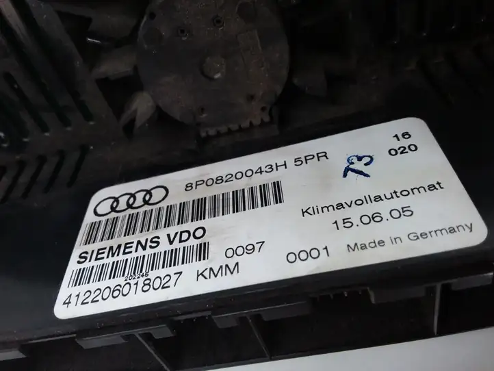Audi A3/S3 8P (2003 - 2005) 8P0820043H Блок управления климат-контролем — фото 4