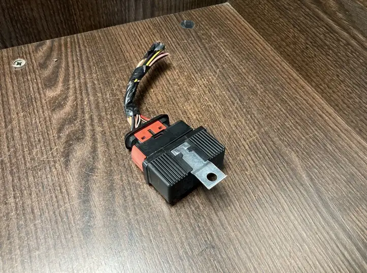 Citroen Jumper (2007 - 2013)  01345962080 Реле вентилятора охлаждения