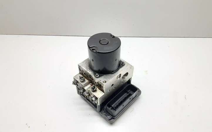 BMW X5 E70 (2006 - 2013)  6781594 Блок ABS