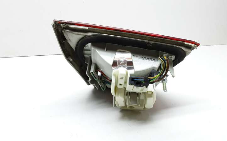 BMW 3 E90 E91 (2005 - 2012)  7289428 Задний фонарь в крышке багажника