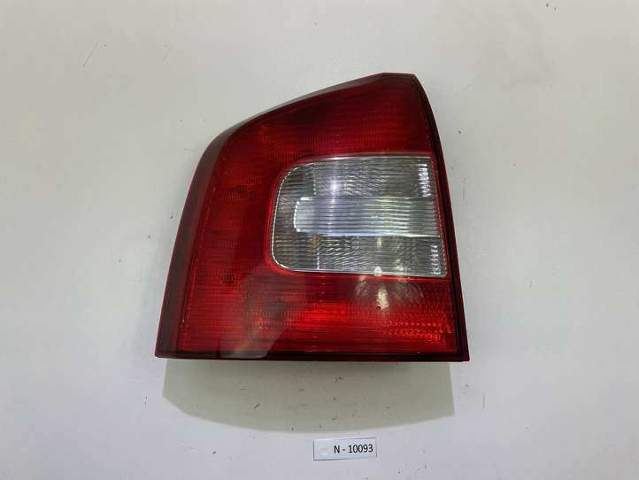 Skoda Octavia Mk2 (1Z) (2004 - 2013)  1Z9945257 Задний фонарь в кузове