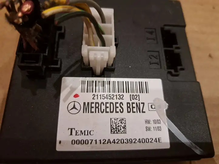 Mercedes-Benz E W211 (2002 - 2009) 2115452132 Модуль комфорта — фото 3