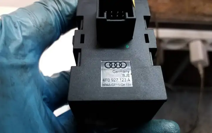 Audi A6 S6 C6 4F (2004 - 2008) 4F0927123A Включатель регулировки освещения панели — фото 5