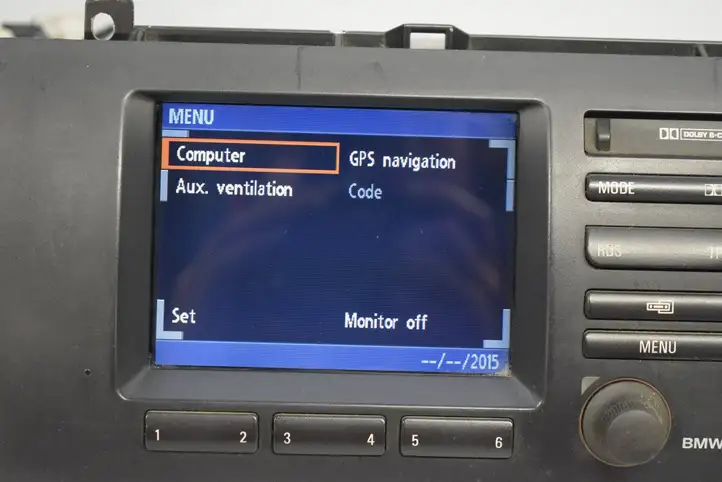 BMW X5 E53 (1999 - 2006)  8378942 Радио/ проигрыватель CD/DVD / навигация