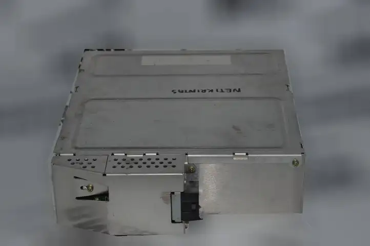 BMW 5 E60 E61 (2004 - 2010) 6938975 CD/DVD чейнджер — фото 5