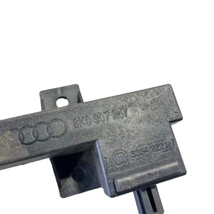 Audi A4 S4 B8 8K (2007 - 2011) 8K0907247 Антенна бесключевого доступа — фото 6