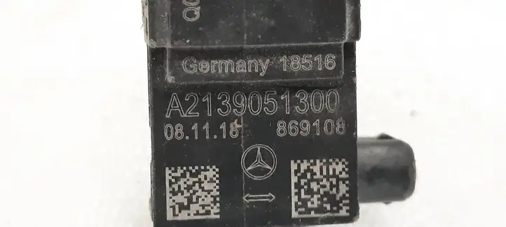 Mercedes-Benz E W213 (2016 - ) A2139051300 Датчик удара SRS — фото 4