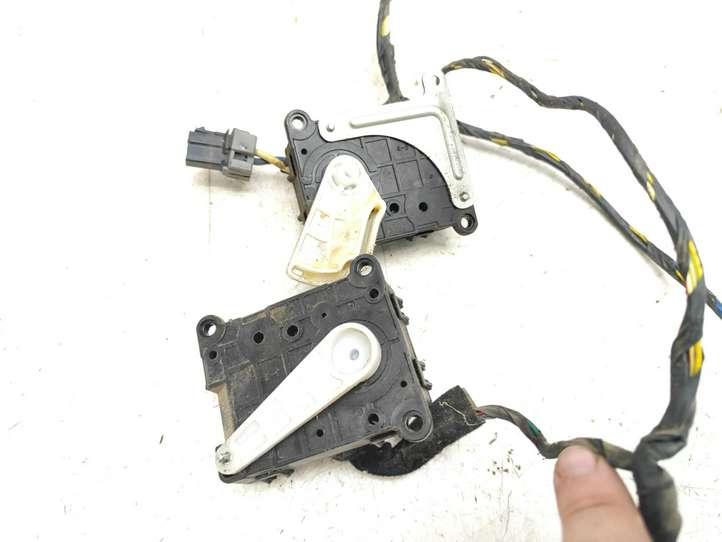 Kia Carnival (2006 - 2014)  H400730530C Двигатель задвижки потока воздуха