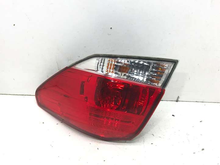 Subaru Outback (2009 - 2014)  84912AJ090 Задний фонарь в кузове
