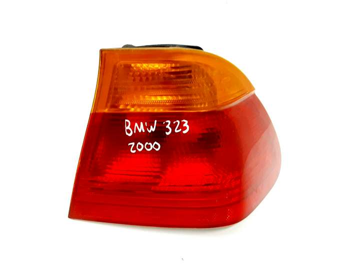BMW 3 E46 (1998 - 2005)  8364922 Задний фонарь в кузове