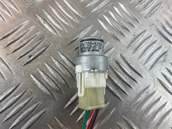 Subaru Forester SG (2003 - 2005) 0567005260 Другое реле — фото 3
